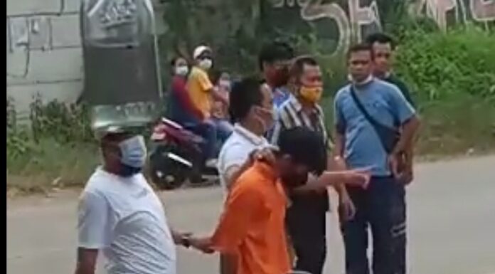 Pelaku pembakar manusia di Cisauk saat ditangkap polisi